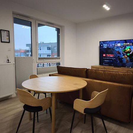Starogard Gdański Kameralny Nowy Apartament W Centrum Miasta, Duzy Parking, Fv, Luksusowo Wyposazony, Ps5, Balkon, Klimatyzacja, Taras, Winda, Wyposazona Kuchnia מראה חיצוני תמונה